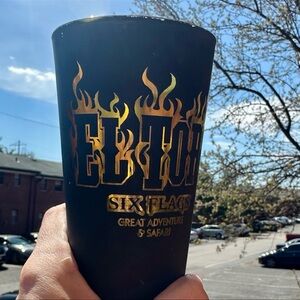 Six Flags Great Adventure El Toro Roller Coaster Enthusiast Pint Glass